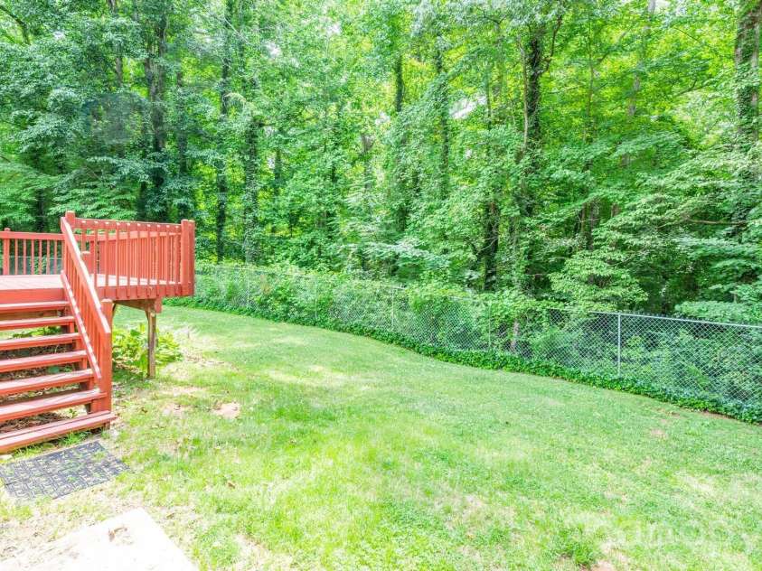 236 Heritage Place, Mooresville, NC 28115.  MLS# CAR4393335, YatesRealty ID 34596. 