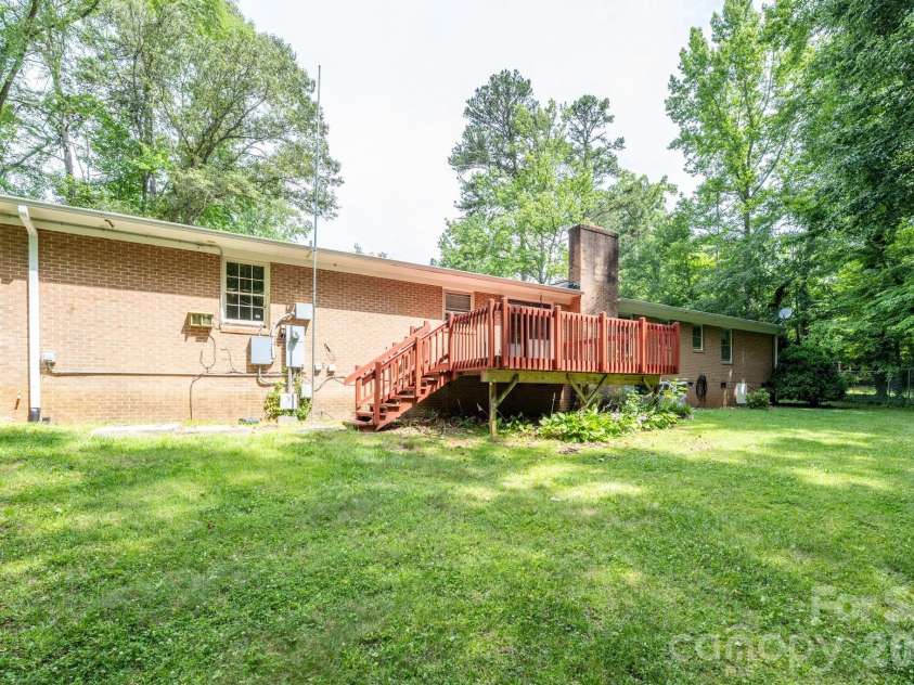 236 Heritage Place, Mooresville, NC 28115.  MLS# CAR4393335, YatesRealty ID 34596. 