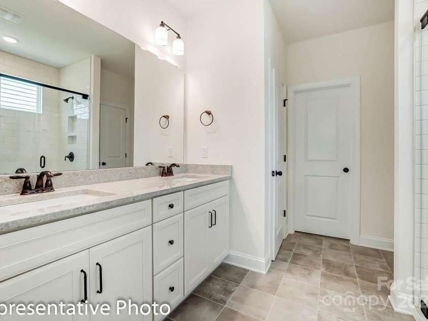 1426 Crooked Stick Drive, Rock Hill, SC 29730.  MLS# CAR4295702, YatesRealty ID 34597. 