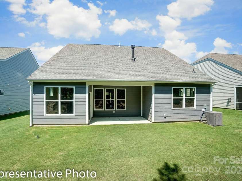 1426 Crooked Stick Drive, Rock Hill, SC 29730.  MLS# CAR4295702, YatesRealty ID 34597. 
