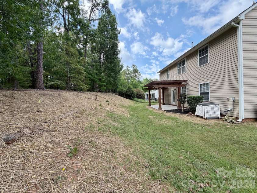 5000 Joyful Noise Lane, Indian Trail, NC 28079.  MLS# CAR4394889, YatesRealty ID 34597. 