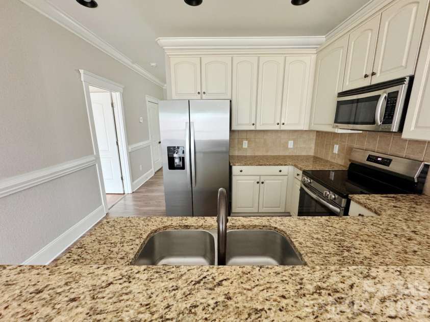 1005 Stuarts Landing Drive, Cramerton, NC 28032.  MLS# CAR4397129, YatesRealty ID 34598. 