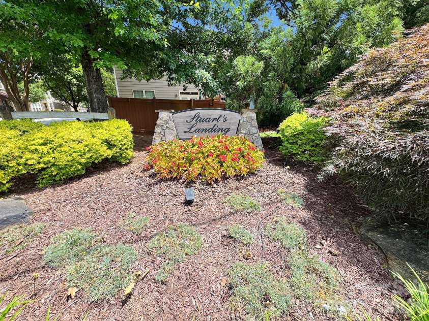 1005 Stuarts Landing Drive, Cramerton, NC 28032.  MLS# CAR4397129, YatesRealty ID 34598. 