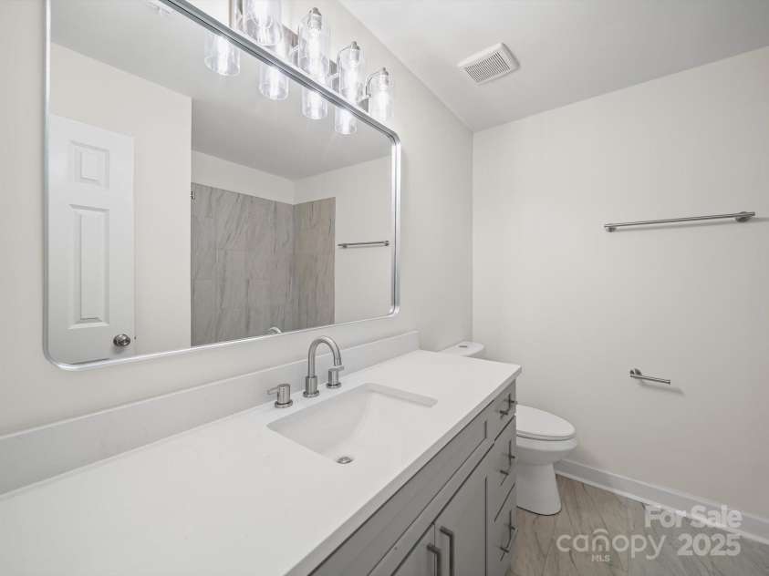 1563 Hunt Club Court, Rock Hill, SC 29732.  MLS# CAR4286943, YatesRealty ID 34598. 2nd Bath