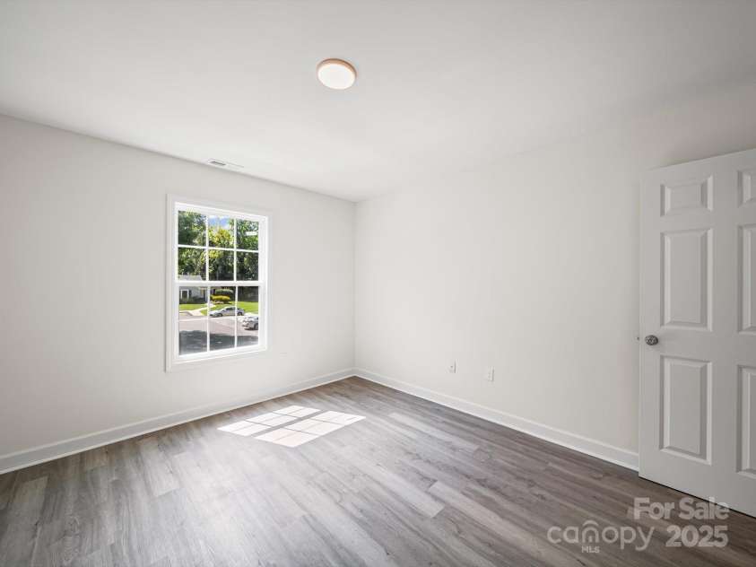 1563 Hunt Club Court, Rock Hill, SC 29732.  MLS# CAR4286943, YatesRealty ID 34598. 2nd Bedroom