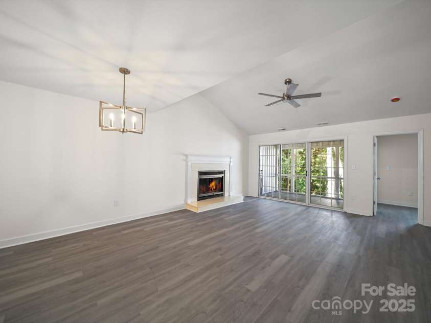 1563 Hunt Club Court, Rock Hill, SC 29732.  MLS# CAR4286943, YatesRealty ID 34598. Large Living and Dining Area