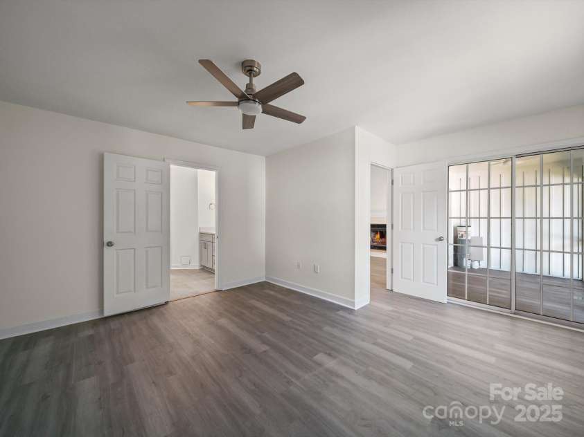 1563 Hunt Club Court, Rock Hill, SC 29732.  MLS# CAR4286943, YatesRealty ID 34598. Primary Bedroom