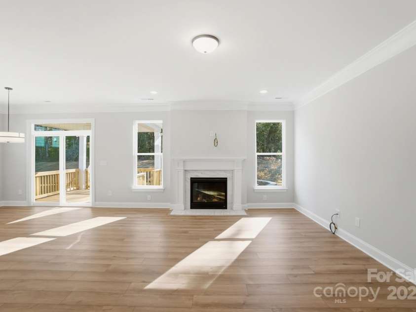 1418 Crooked Stick Drive, Rock Hill, SC 29730.  MLS# CAR4295642, YatesRealty ID 34599. Family Room with gas fireplace