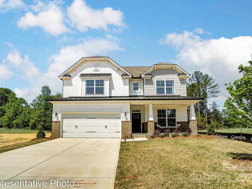 1418 Crooked Stick Drive, Rock Hill, SC 29730.  MLS# CAR4295642, YatesRealty ID 34599. Homesite 65 features a Davidson E