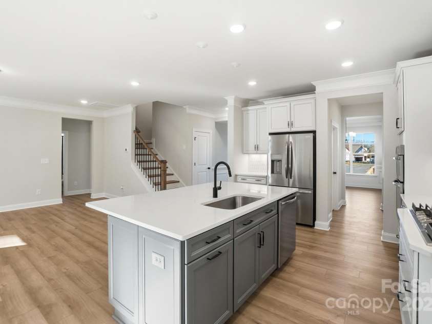 1418 Crooked Stick Drive, Rock Hill, SC 29730.  MLS# CAR4295642, YatesRealty ID 34599. Island with Grey cabinets