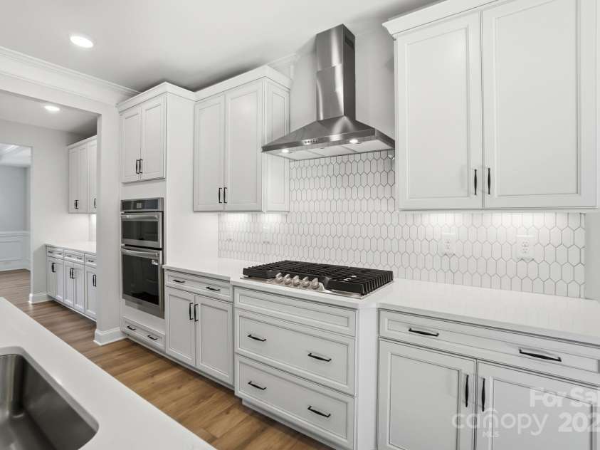 1418 Crooked Stick Drive, Rock Hill, SC 29730.  MLS# CAR4295642, YatesRealty ID 34599. White cabinets and quartz countertops