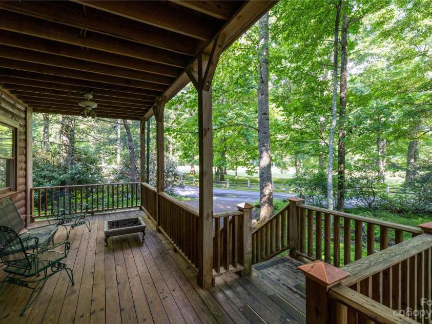 120 Brookwood Lane, Burnsville, NC 28714.  MLS# CAR4047789, YatesRealty ID 346. 