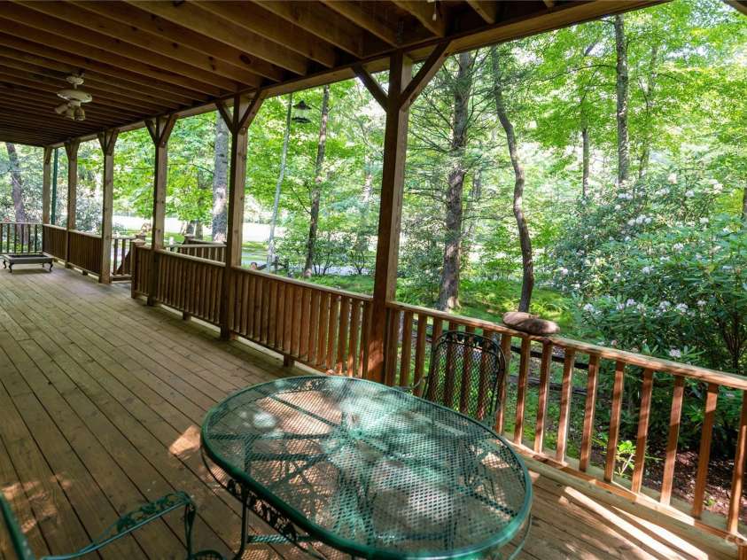 120 Brookwood Lane, Burnsville, NC 28714.  MLS# CAR4047789, YatesRealty ID 346. 