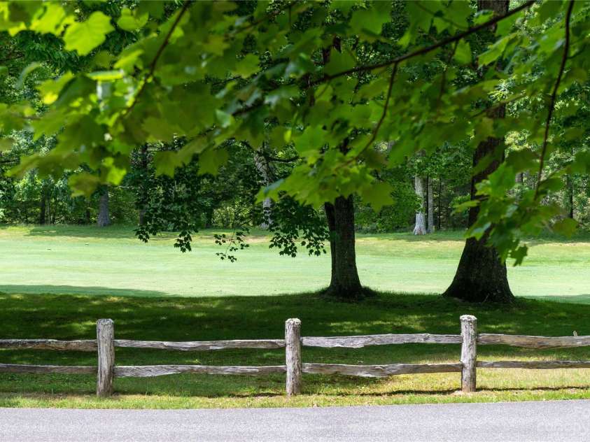 120 Brookwood Lane, Burnsville, NC 28714.  MLS# CAR4047789, YatesRealty ID 346. 