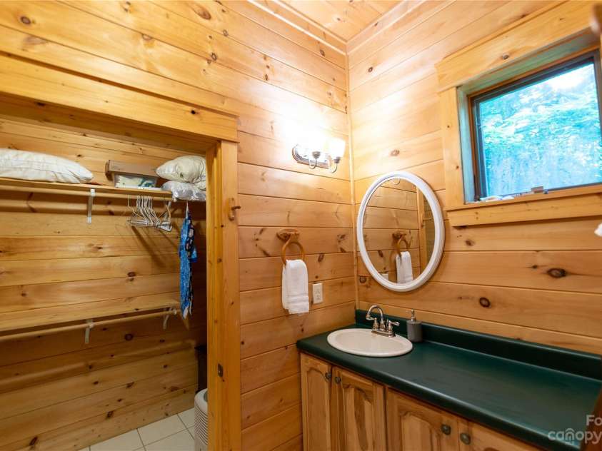 120 Brookwood Lane, Burnsville, NC 28714.  MLS# CAR4047789, YatesRealty ID 346. 