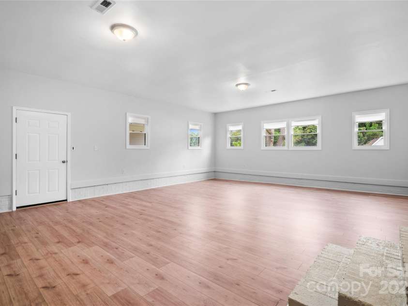 648 Scotts Creek Road, Statesville, NC 28625.  MLS# CAR4298901, YatesRealty ID 346. 