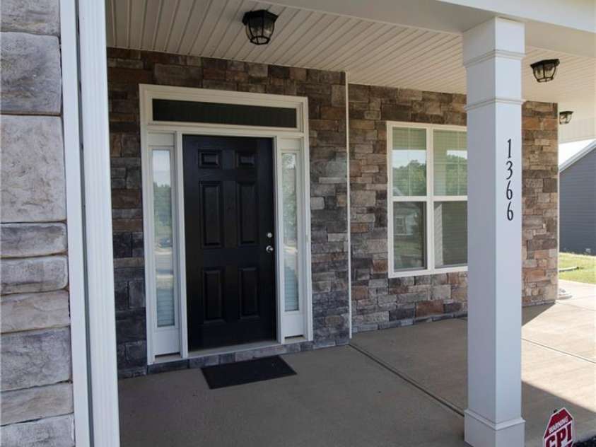 1366 Wiggins Drive, Gastonia, NC 28054.  MLS# CAR4239111, YatesRealty ID 3460. 