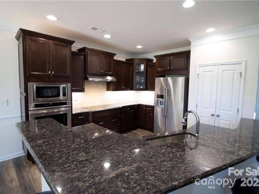 1366 Wiggins Drive, Gastonia, NC 28054.  MLS# CAR4239111, YatesRealty ID 3460. 