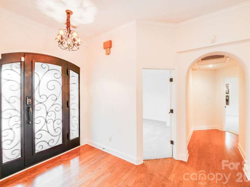 5329 Kuykendall Road, Charlotte, NC 28270.  MLS# CAR4342894, YatesRealty ID 3460. 