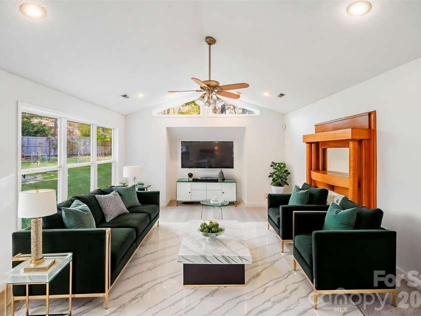 5329 Kuykendall Road, Charlotte, NC 28270.  MLS# CAR4342894, YatesRealty ID 3460. 