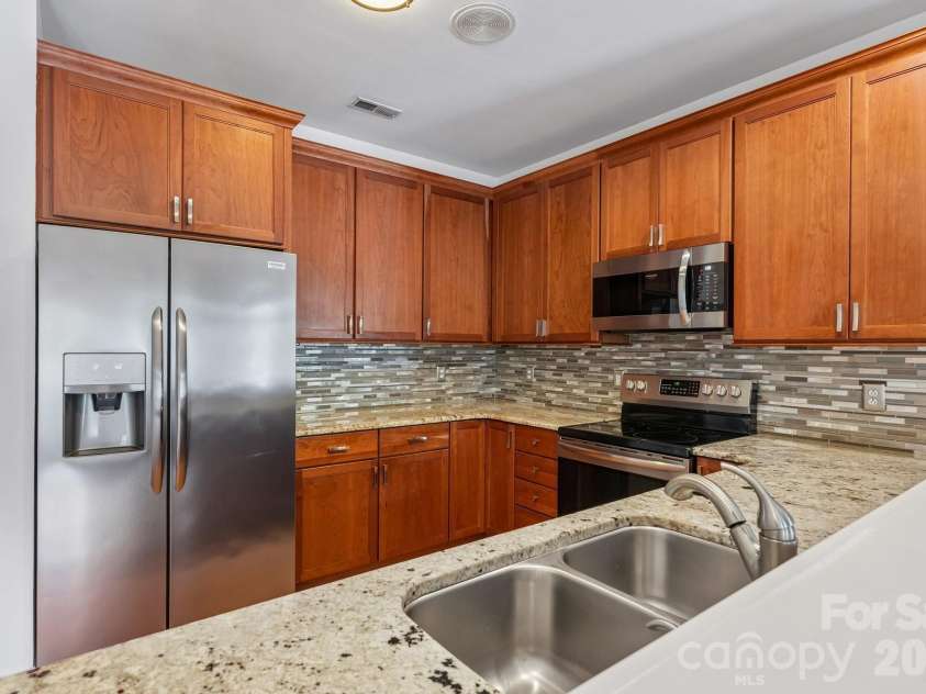 165 Prestwood Lane, Mooresville, NC 28117.  MLS# CAR4384805, YatesRealty ID 34603. 
