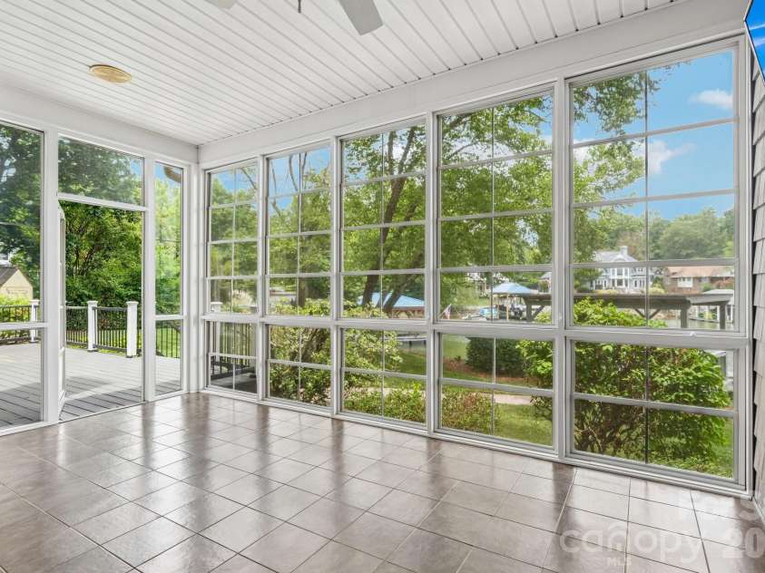 165 Prestwood Lane, Mooresville, NC 28117.  MLS# CAR4384805, YatesRealty ID 34603. 