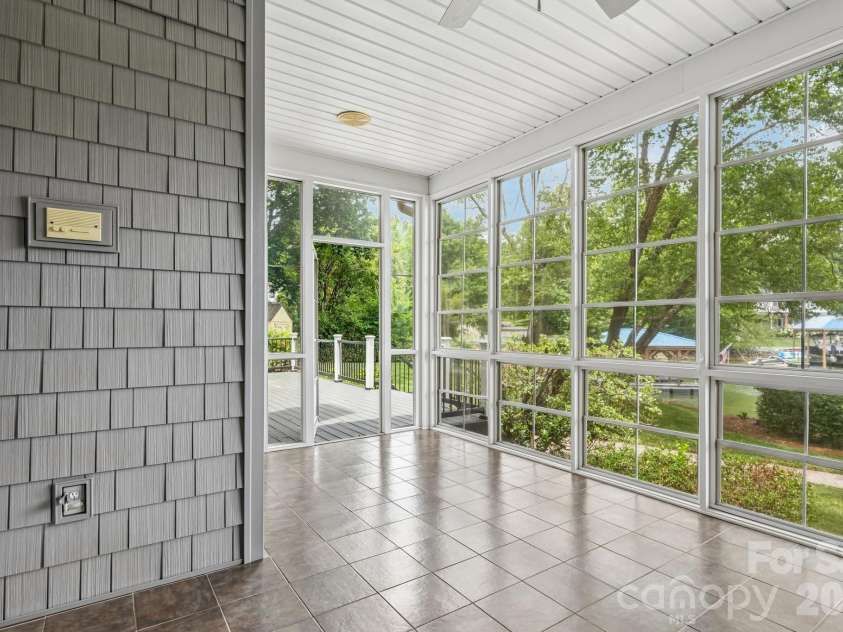165 Prestwood Lane, Mooresville, NC 28117.  MLS# CAR4384805, YatesRealty ID 34603. 