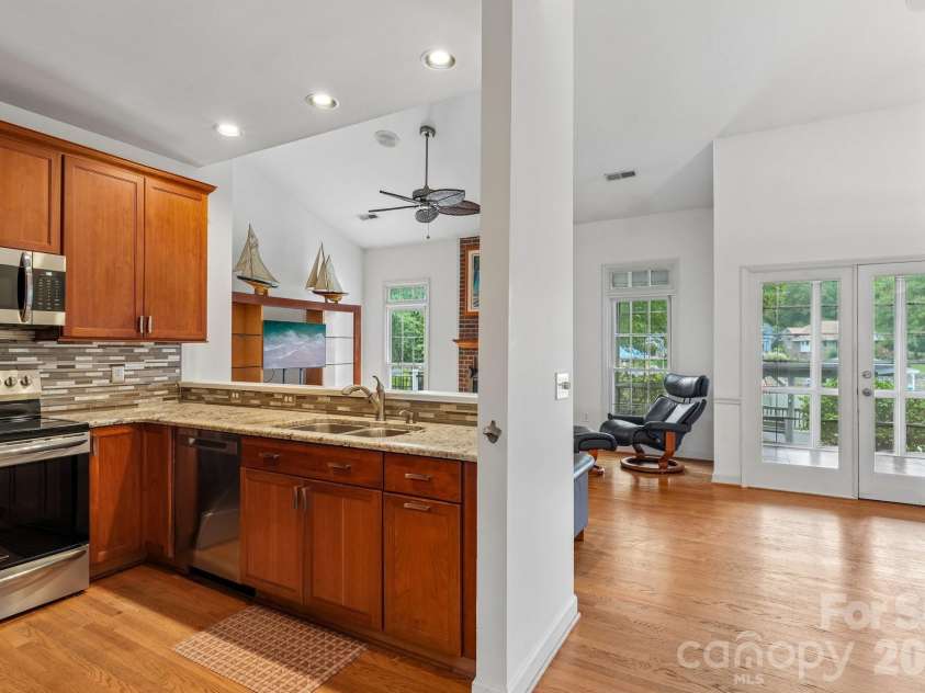 165 Prestwood Lane, Mooresville, NC 28117.  MLS# CAR4384805, YatesRealty ID 34603. 