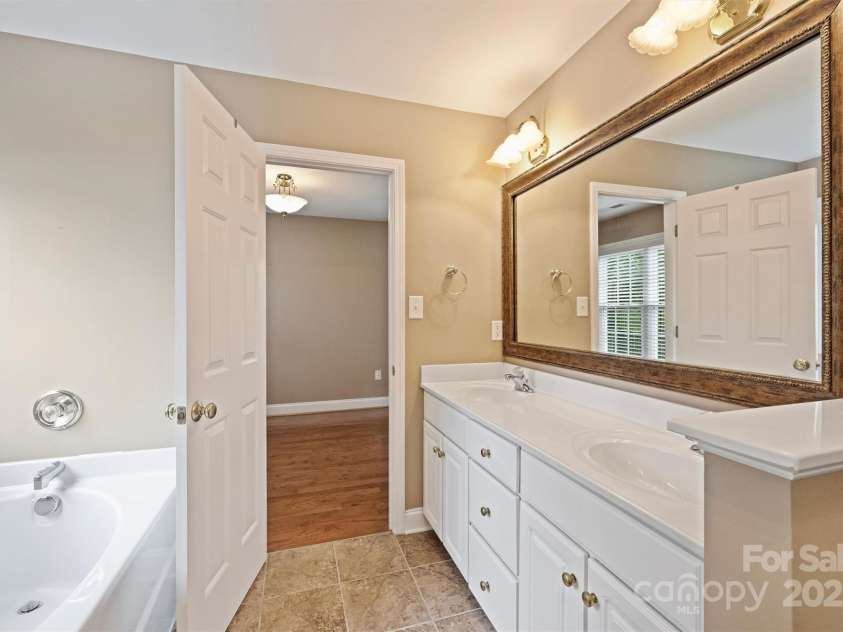 2008 Galena Chase Drive, Indian Trail, NC 28079.  MLS# CAR4283311, YatesRealty ID 34603. 