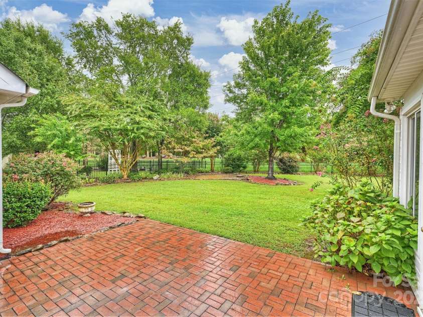 2008 Galena Chase Drive, Indian Trail, NC 28079.  MLS# CAR4283311, YatesRealty ID 34603. 