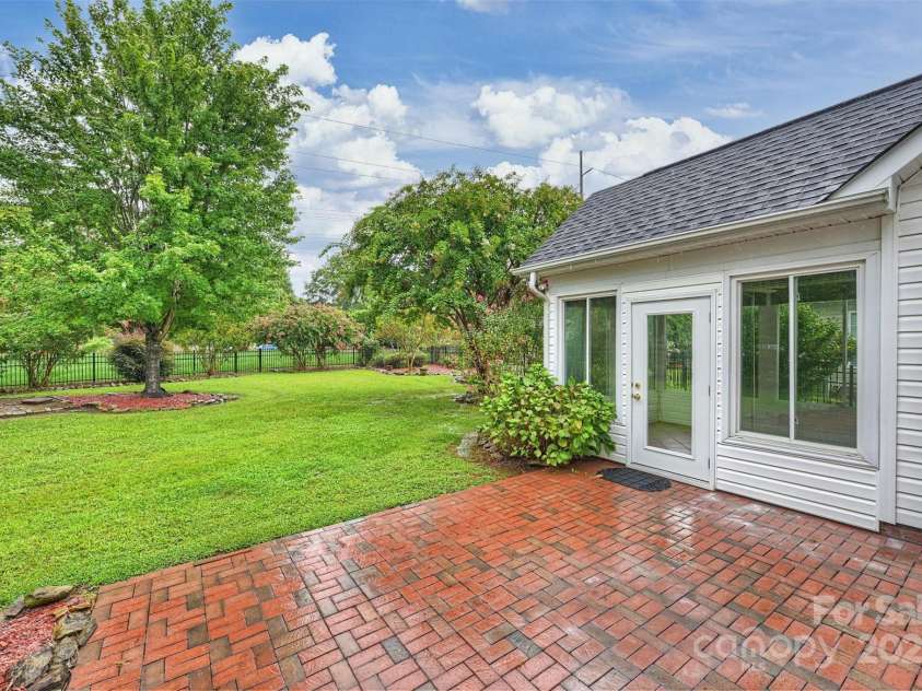 2008 Galena Chase Drive, Indian Trail, NC 28079.  MLS# CAR4283311, YatesRealty ID 34603. 