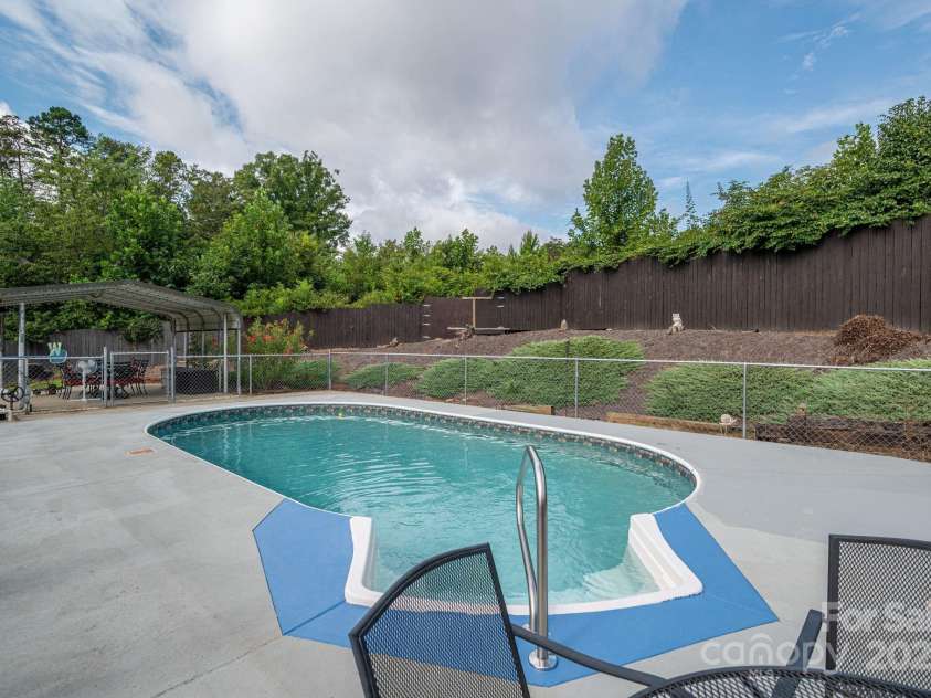 3076 Gates Road, Lincolnton, NC 28092.  MLS# CAR4282159, YatesRealty ID 34605. 