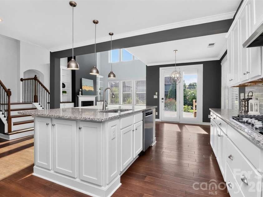 6071 Drave Lane, Fort Mill, SC 29715.  MLS# CAR4391060, YatesRealty ID 34605. 