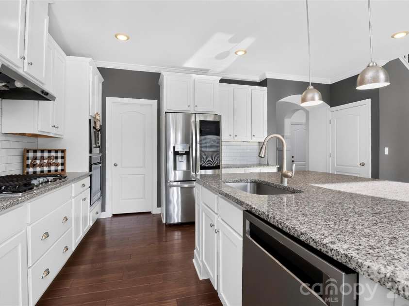 6071 Drave Lane, Fort Mill, SC 29715.  MLS# CAR4391060, YatesRealty ID 34605. 