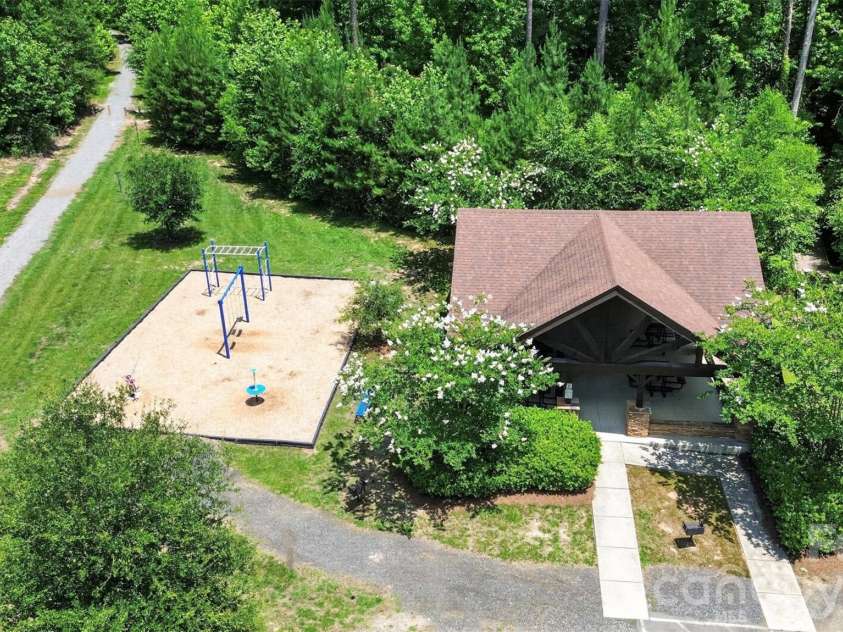 6071 Drave Lane, Fort Mill, SC 29715.  MLS# CAR4391060, YatesRealty ID 34605. 