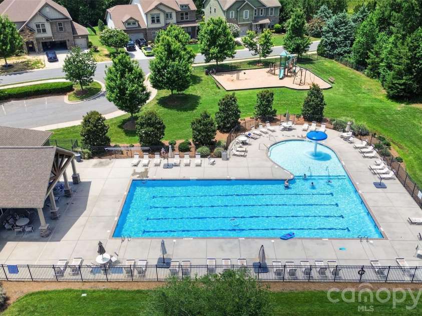6071 Drave Lane, Fort Mill, SC 29715.  MLS# CAR4391060, YatesRealty ID 34605. Pool