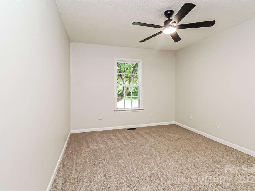 2004 Beau Drive, Stanley, NC 28164.  MLS# CAR4295588, YatesRealty ID 34606. 