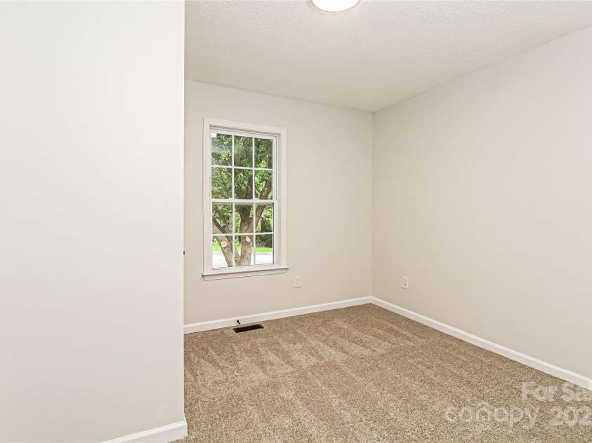 2004 Beau Drive, Stanley, NC 28164.  MLS# CAR4295588, YatesRealty ID 34606. 