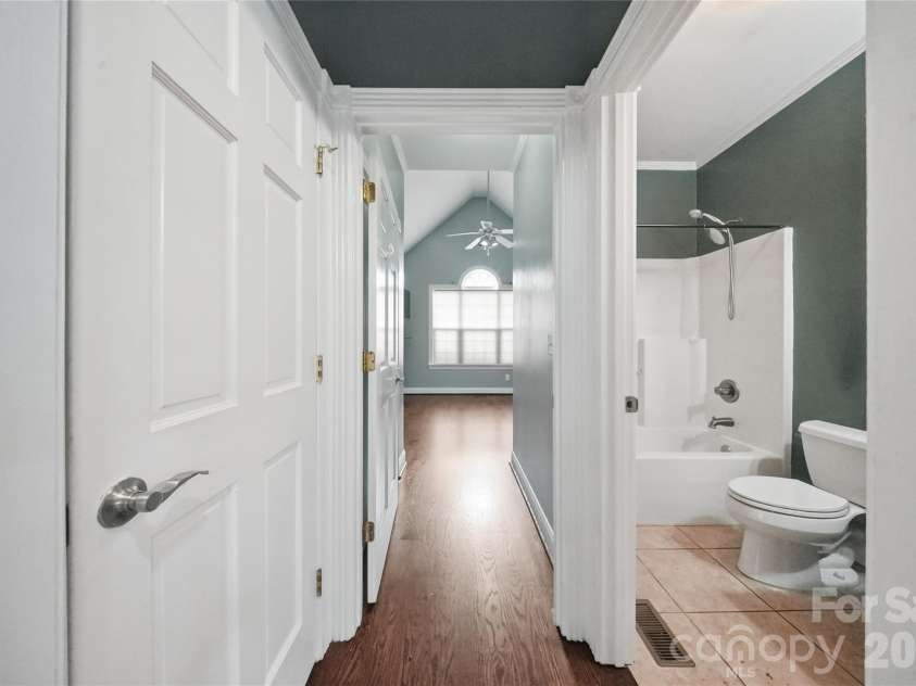 3724 Anderson Mountain Road, Maiden, NC 28650.  MLS# CAR4398584, YatesRealty ID 34607. 