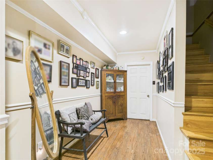 112 30th Avenue, Hickory, NC 28601.  MLS# CAR4288031, YatesRealty ID 34608. 