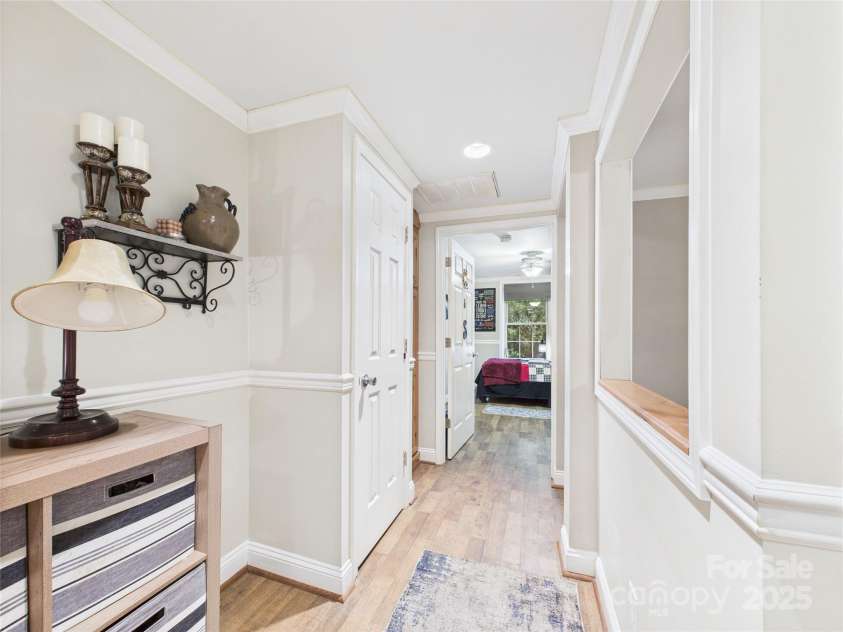 112 30th Avenue, Hickory, NC 28601.  MLS# CAR4288031, YatesRealty ID 34608. 