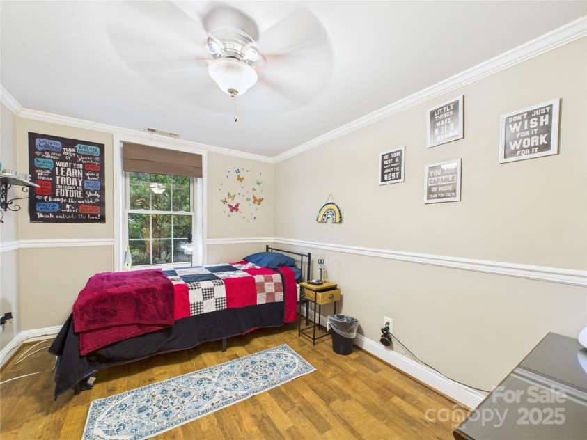 112 30th Avenue, Hickory, NC 28601.  MLS# CAR4288031, YatesRealty ID 34608. 