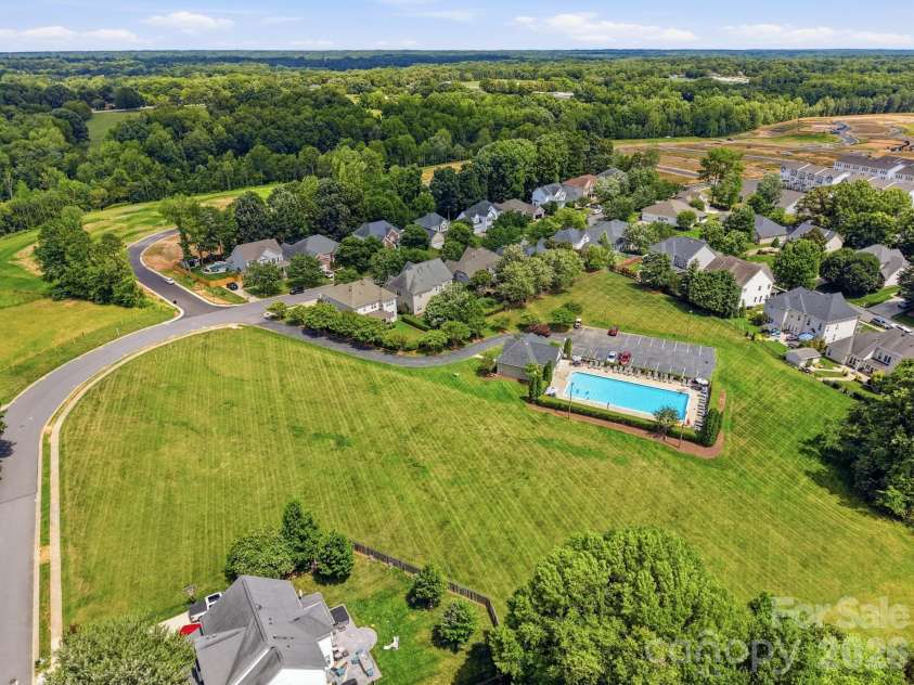208 Harris Farm Road, Mooresville, NC 28115.  MLS# CAR4396812, YatesRealty ID 34609. Community Pool