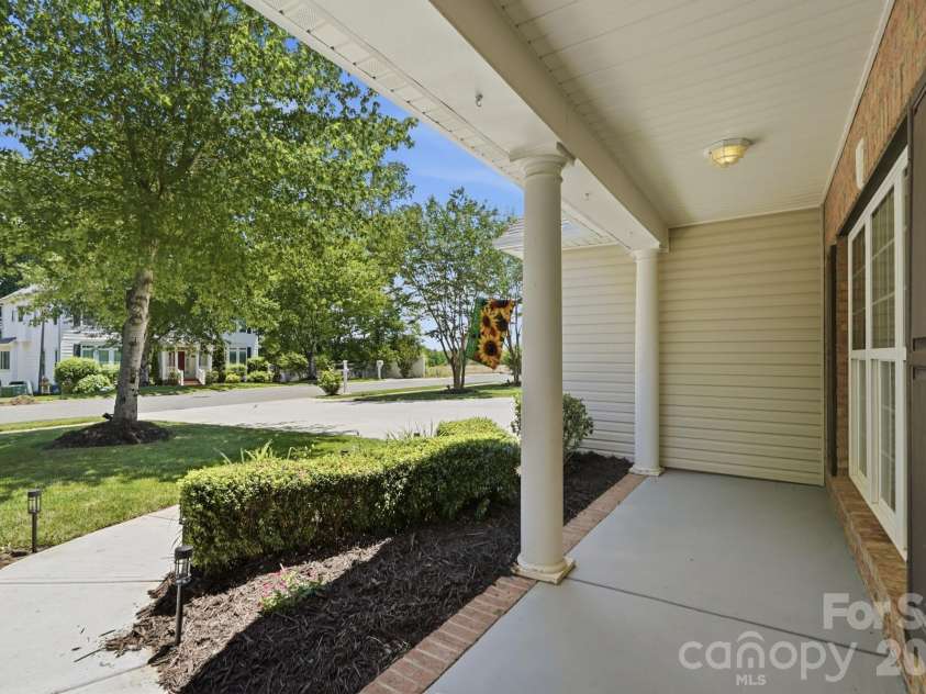 208 Harris Farm Road, Mooresville, NC 28115.  MLS# CAR4396812, YatesRealty ID 34609. Covered Front Porch
