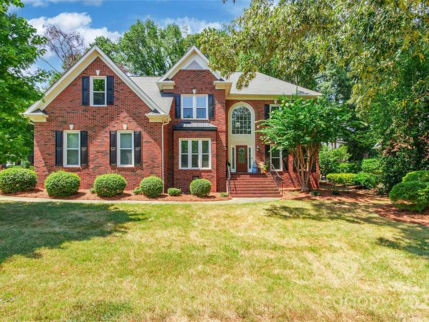 715 Portpatrick Place, Fort Mill, SC 29708.  MLS# CAR4285354, YatesRealty ID 34609. 