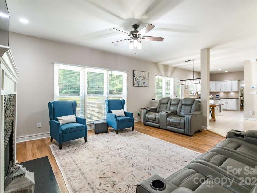 715 Portpatrick Place, Fort Mill, SC 29708.  MLS# CAR4285354, YatesRealty ID 34609. 