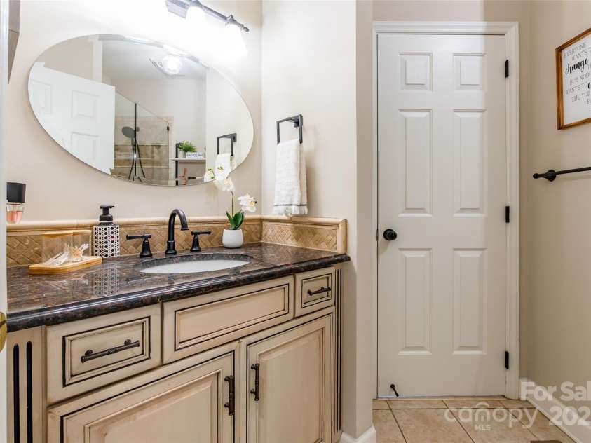 715 Portpatrick Place, Fort Mill, SC 29708.  MLS# CAR4285354, YatesRealty ID 34609. 