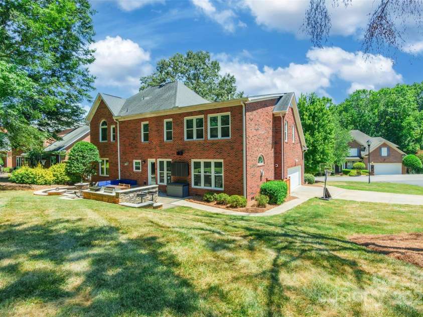 715 Portpatrick Place, Fort Mill, SC 29708.  MLS# CAR4285354, YatesRealty ID 34609. 