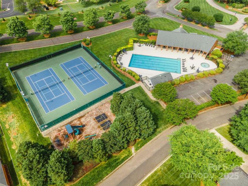 715 Portpatrick Place, Fort Mill, SC 29708.  MLS# CAR4285354, YatesRealty ID 34609. 