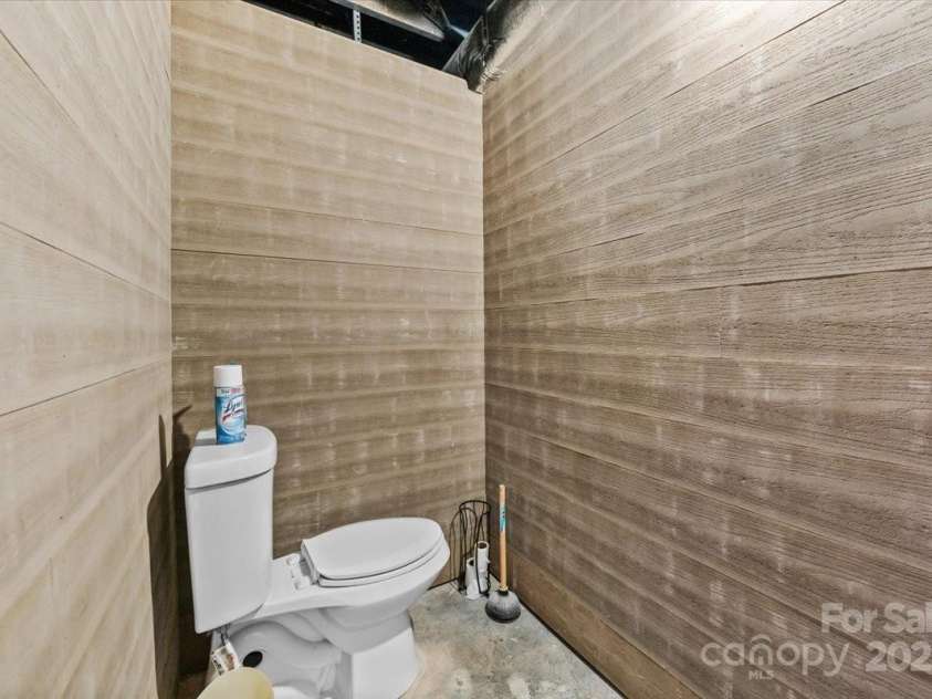 24253 Old Aquadale Road, Albemarle, NC 28001.  MLS# CAR4232697, YatesRealty ID 3461. 